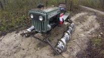 Canadian Turned His Lawn Tractor Into This Screw-Propelled Death Machine