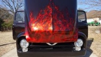 Strikingly Cool 1955 Ford F-100 With an Ultra Realistic Paintjob