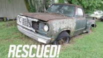Rescuing Rare 77' Dodge Warlock Abandoned for 30 Years to Bring it Back to Life