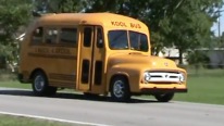 "2 Kool 4 Skool": 1953 Short School Bus is the Dream of Every Student!