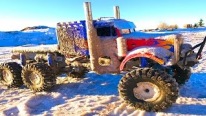 "Optimus Overkill": 1/10 Scale R/C 6X6X6 Semi Truck Looks Like It Just Came Out of Transformers