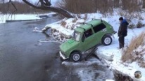 Crazy Russian Driver Gets a Lada Niva Into Water but Has Trouble Getting It Out!