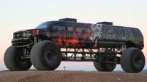 Sin City Hustler Combines Excursion Limo - Monster Truck
