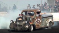 1000HP Ratrod Pick-up Fries the Tyres And Transmission