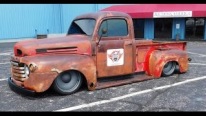 A Super Impressive 1949 Ford F1 Hot Rod Pickup Looks Fascinating with Its Dirty Rusty Exterior
