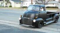 Heartwarming Reaction Kid Gives After Seeing Fantastic 1950 Chevtolet COE Truck