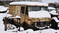 Germans Do It Better: Mercedes-Benz 407D Cold Started For the First Time After 12 Years Runs Perfectly